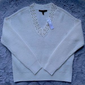 White House Black Market NWT Women’s Long-Sleeve Sweater White Cream Large Pearl